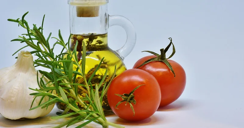 Which cooking oil is good for health, and which is best for heart and cholesterol?